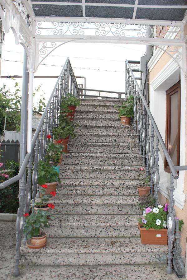 Lime Hill Hotel Kʼutʼaisi Exterior foto